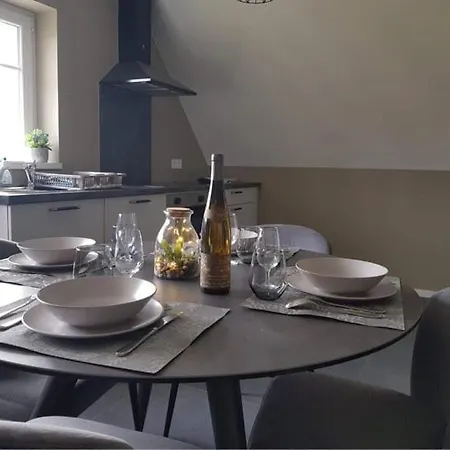 Au Nid De Cigognes